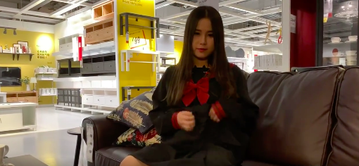 校服女宜家傢俬玩露出：開始啦？