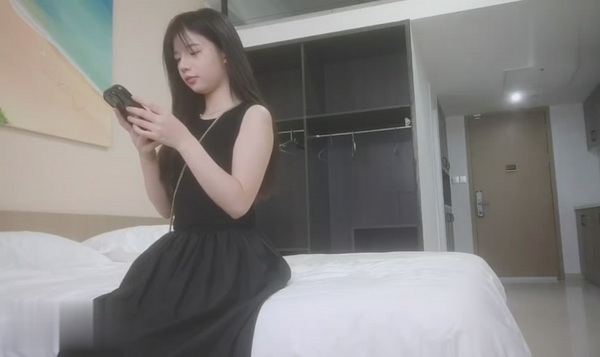 探花系列 19 歲青春少艾貌美又聽話